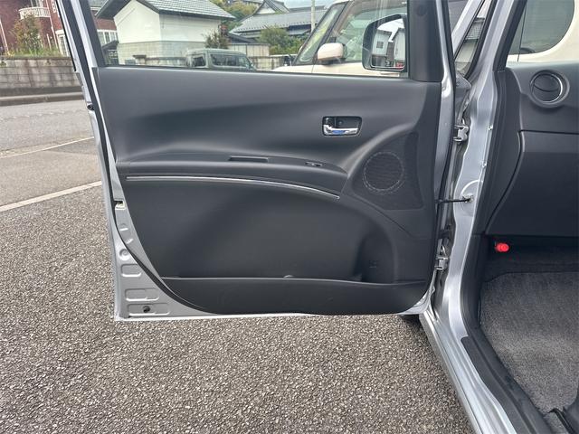 タントエグゼ カスタムＲＳ　エアコン　パワーステアリング　パワーウインドウ　運転席　助手席エアバック　ナビ　ＥＴＣ　ＨＩＤ　スマートキー　ターボ車（28枚目）