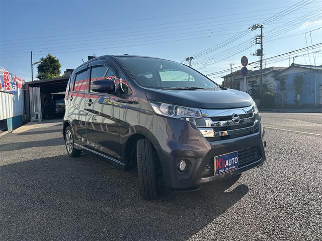 デイズ エアコン パワーステアリング パワーウインドウ 運転席 助手席エアバック ナビ バックカメラ スマートキー HID 走行距離6千キロ(3枚目)