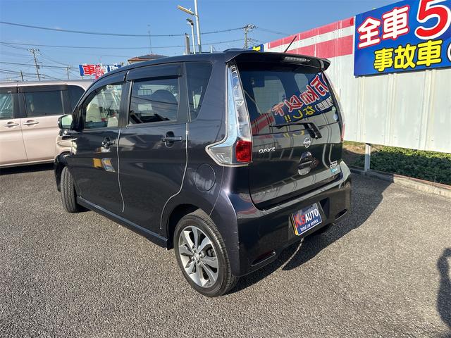 デイズ エアコン パワーステアリング パワーウインドウ 運転席 助手席エアバック ナビ バックカメラ スマートキー HID 走行距離6千キロ(7枚目)