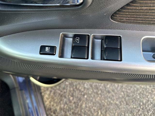 デイズ エアコン パワーステアリング パワーウインドウ 運転席 助手席エアバック ナビ バックカメラ スマートキー HID 走行距離6千キロ(14枚目)
