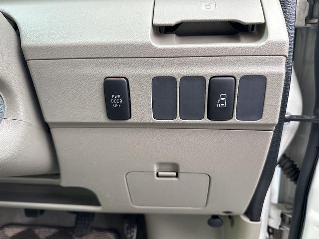 アトレーワゴン カスタムターボＲＳリミテッド　エアコン　パワーステアリング　パワーウインドウ　運転席　助手席エアバック　ナビ　電動スライドドア　ＥＴＣ　ＨＩＤ　ＡＢＳ　ターボ車　走行距離３９０００キロ台　車検２年付き（15枚目）