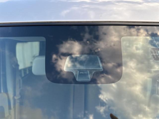 衝突被害軽減ブレーキ付きで安心です！