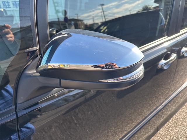 ヴォクシー ZS 煌II エアコン パワーステアリング パワーウインドウ 運転席 助手席エアバック ナビ ETC バックカメラ LEDヘッドライト 衝突被害軽減ブレーキ 7人乗り 両側電動スライドドア 車検令和9年8月(9枚目)