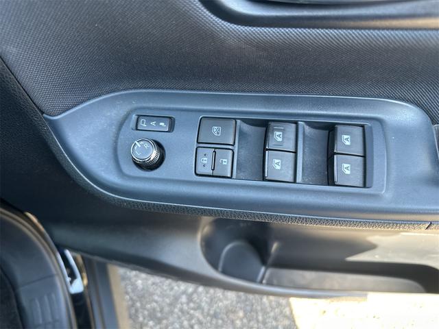 ヴォクシー ZS 煌II エアコン パワーステアリング パワーウインドウ 運転席 助手席エアバック ナビ ETC バックカメラ LEDヘッドライト 衝突被害軽減ブレーキ 7人乗り 両側電動スライドドア 車検令和9年8月(14枚目)