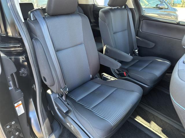 ヴォクシー ZS 煌II エアコン パワーステアリング パワーウインドウ 運転席 助手席エアバック ナビ ETC バックカメラ LEDヘッドライト 衝突被害軽減ブレーキ 7人乗り 両側電動スライドドア 車検令和9年8月(23枚目)
