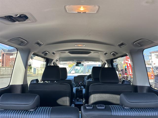 ヴォクシー ZS 煌II エアコン パワーステアリング パワーウインドウ 運転席 助手席エアバック ナビ ETC バックカメラ LEDヘッドライト 衝突被害軽減ブレーキ 7人乗り 両側電動スライドドア 車検令和9年8月(29枚目)