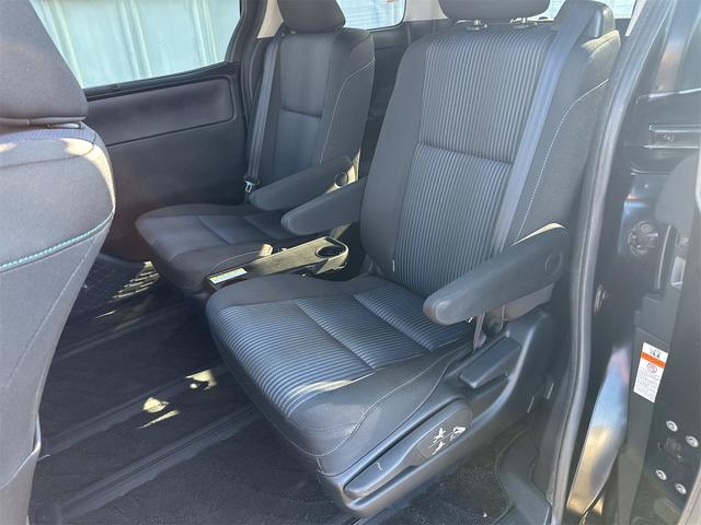 ヴォクシー ZS 煌II エアコン パワーステアリング パワーウインドウ 運転席 助手席エアバック ナビ ETC バックカメラ LEDヘッドライト 衝突被害軽減ブレーキ 7人乗り 両側電動スライドドア 車検令和9年8月(30枚目)
