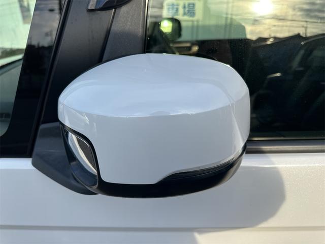 Ｎ－ＢＯＸカスタム Ｌターボ　【支払い総額１３５．０円】車検２年付　プラズマクラスター搭載エアコン　純正ナビ　ＥＴＣ　バックカメラ　ロールサンシェイド付両側電動スライドドア　ホンダセンシング付　前席両側シートヒーター（9枚目）