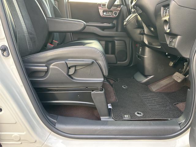 Ｎ－ＢＯＸカスタム Ｌターボ　【支払い総額１３５．０円】車検２年付　プラズマクラスター搭載エアコン　純正ナビ　ＥＴＣ　バックカメラ　ロールサンシェイド付両側電動スライドドア　ホンダセンシング付　前席両側シートヒーター（12枚目）