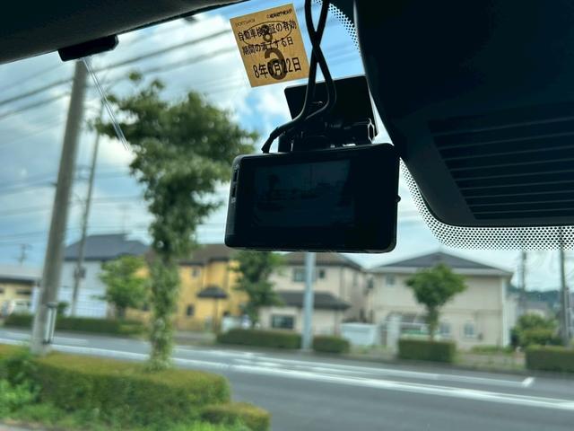 デリカミニ Ｔ　プレミアム　純正ナビ／全方位カメラ／フルセグＴＶ／ドラレコ／ＥＴＣ／４ＷＤ／マイパイロット／デジタルルームミラー／ステアリングヒーター／リヤロールサンシェード／プラズマクラスター付リヤサーキュレーター（17枚目）