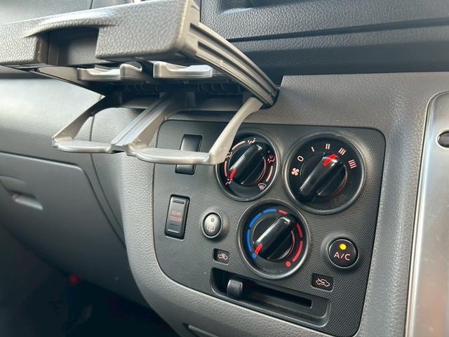 ＮＶ３５０キャラバンバン ロングＤＸターボ　ベット加工仕様　　アルパイン１１インチディスプレイオーディオ　ＨＤＭＩ　Ｂｌｕｅｔｏｏｔｈ　Ａｐｐｌｅ　ＣａｒＰｌａｙ　バックカメラ　シートカバー　ヒッチメンバー　　ディーゼルターボ（20枚目）