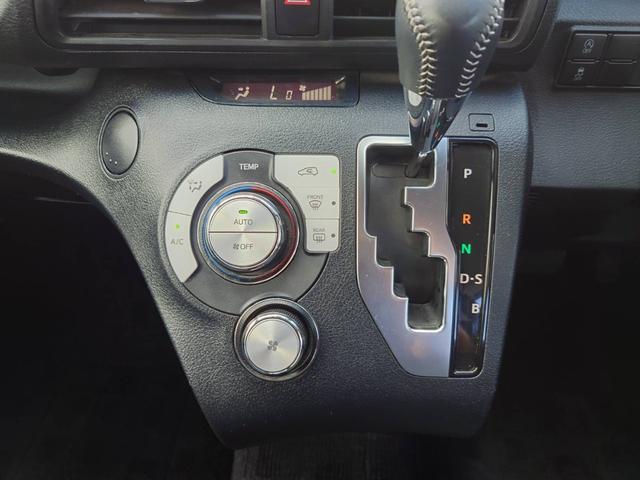 シエンタ Ｇ　後席モニター　純正ナビ　ＴＶ　バックカメラ　ＥＴＣ　ドラレコ　両側電動スライドドア　オートリトラミラー　スマートキー（21枚目）