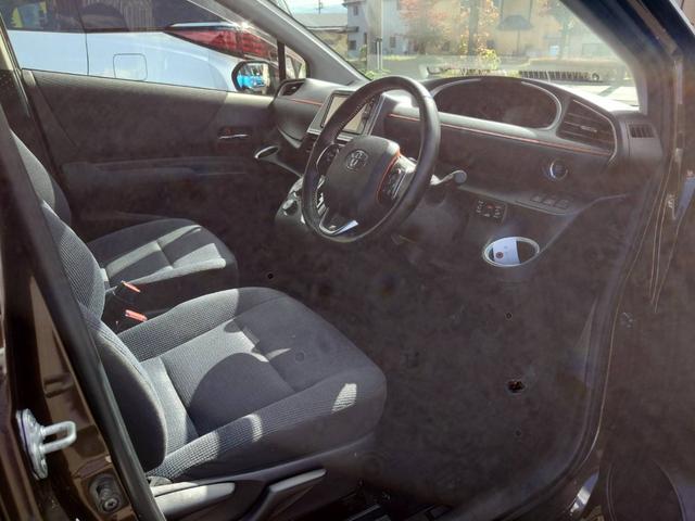 シエンタ Ｇ　後席モニター　純正ナビ　ＴＶ　バックカメラ　ＥＴＣ　ドラレコ　両側電動スライドドア　オートリトラミラー　スマートキー（24枚目）