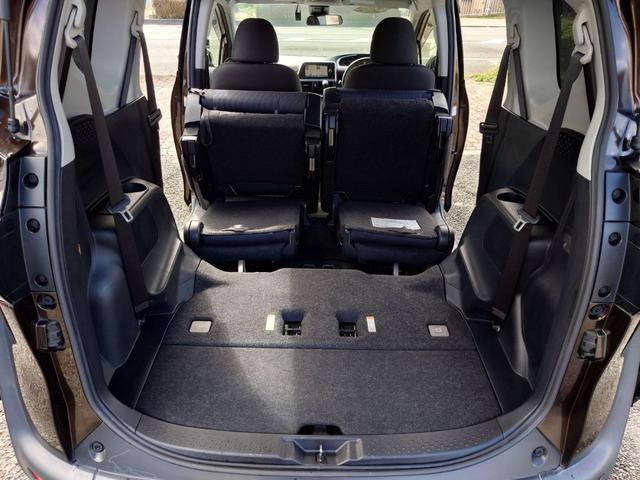 シエンタ Ｇ　後席モニター　純正ナビ　ＴＶ　バックカメラ　ＥＴＣ　ドラレコ　両側電動スライドドア　オートリトラミラー　スマートキー（31枚目）