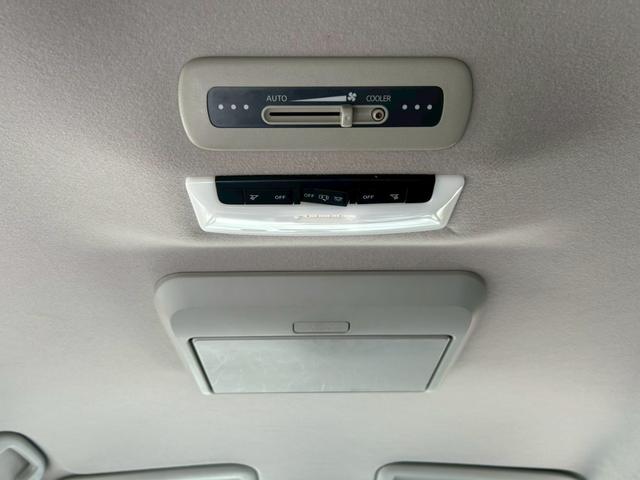 セレナ ハイウェイスター 純正9インチナビ 全方位カメラ 後席モニター ドラレコ ETC 両側電動スライドドア ハンズフリーオートスライド クルーズコントロール ハーフバックドア オートライト スマートキー2個(16枚目)