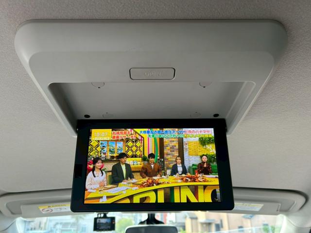 セレナ ハイウェイスター 純正9インチナビ 全方位カメラ 後席モニター ドラレコ ETC 両側電動スライドドア ハンズフリーオートスライド クルーズコントロール ハーフバックドア オートライト スマートキー2個(17枚目)