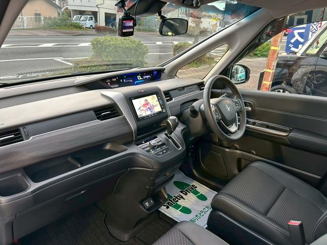 フリード Ｇ・ホンダセンシング　純正ナビ／ＴＶ／バックカメラ／ドラレコ／ＥＴＣ／両側電動スライド／ＬＥＤヘッドライト／ＤＶＤ・ＣＤ／Ｂｌｕｅｔｏｏｔｈ／オートリトラミラー／アクティブコーナーリングライト／スマートキー（39枚目）