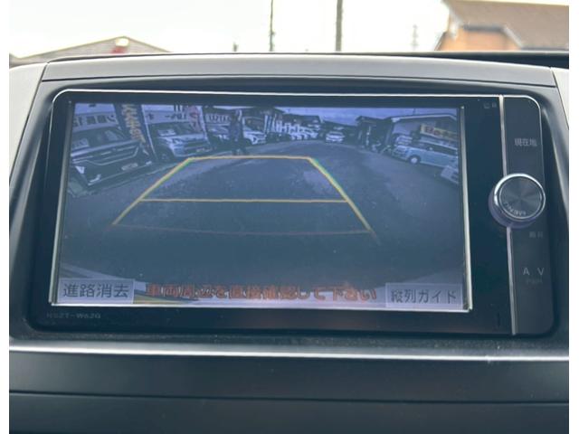 ヴォクシー Ｘ　Ｌエディション　純正ナビ／バックカメラ／ＴＶ／Ｂｌｕｅｔｏｏｔｈ／電動スライドドア／ＥＴＣ／フットライト／プッシュスタート／スマートキー／（11枚目）