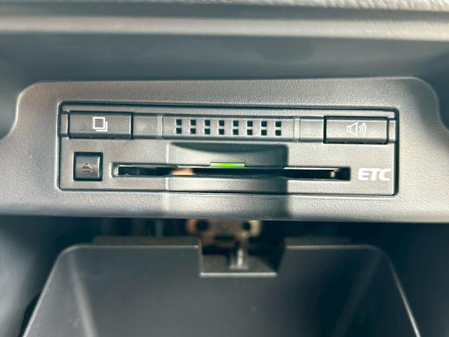 ヴォクシー Ｘ　Ｌエディション　純正ナビ／バックカメラ／ＴＶ／Ｂｌｕｅｔｏｏｔｈ／電動スライドドア／ＥＴＣ／フットライト／プッシュスタート／スマートキー／（16枚目）