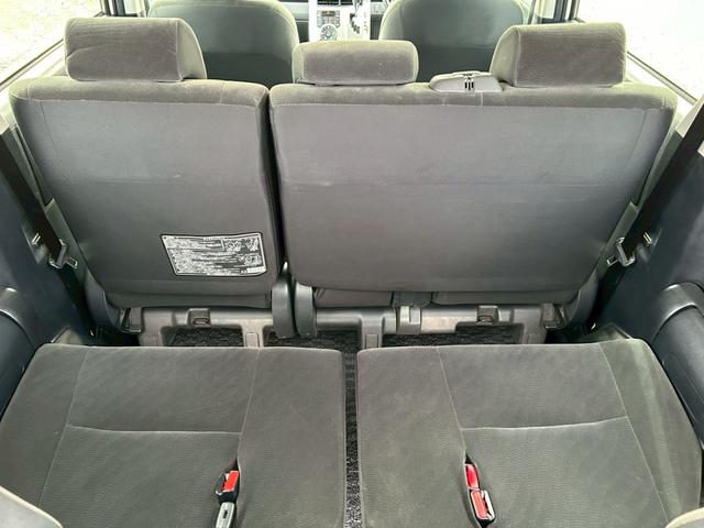 ヴォクシー Ｘ　Ｌエディション　純正ナビ／バックカメラ／ＴＶ／Ｂｌｕｅｔｏｏｔｈ／電動スライドドア／ＥＴＣ／フットライト／プッシュスタート／スマートキー／（25枚目）