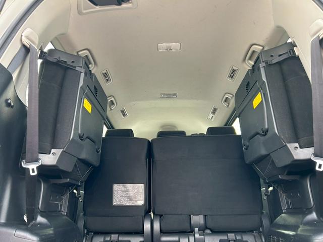 ヴォクシー Ｘ　Ｌエディション　純正ナビ／バックカメラ／ＴＶ／Ｂｌｕｅｔｏｏｔｈ／電動スライドドア／ＥＴＣ／フットライト／プッシュスタート／スマートキー／（32枚目）