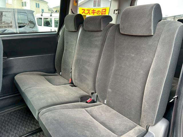 ヴォクシー Ｘ　Ｌエディション　純正ナビ／バックカメラ／ＴＶ／Ｂｌｕｅｔｏｏｔｈ／電動スライドドア／ＥＴＣ／フットライト／プッシュスタート／スマートキー／（34枚目）