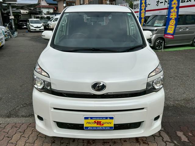 ヴォクシー Ｘ　Ｌエディション　純正ナビ／バックカメラ／ＴＶ／Ｂｌｕｅｔｏｏｔｈ／電動スライドドア／ＥＴＣ／フットライト／プッシュスタート／スマートキー／（38枚目）