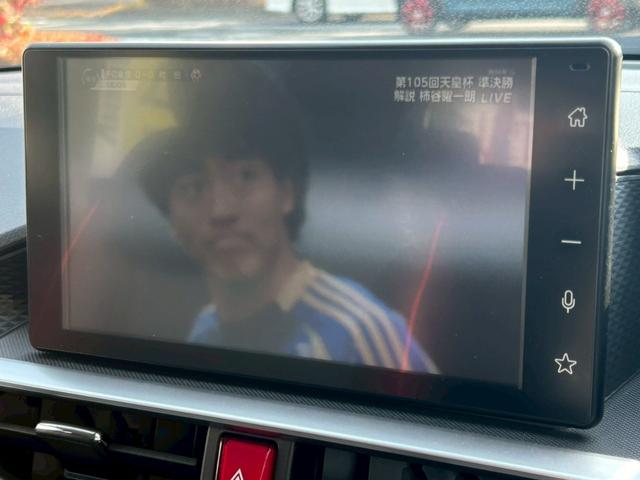 ロッキー Ｘ　９インチディスプレイオーディオ　全方位カメラ　アップルカープレイ　フルセグＴＶ　ＥＴＣ　ＵＳＢ充電ポート　スマートアシスト　純正ホイール　ＬＥＤライト　デジタルメーター　スマートキー２個（16枚目）