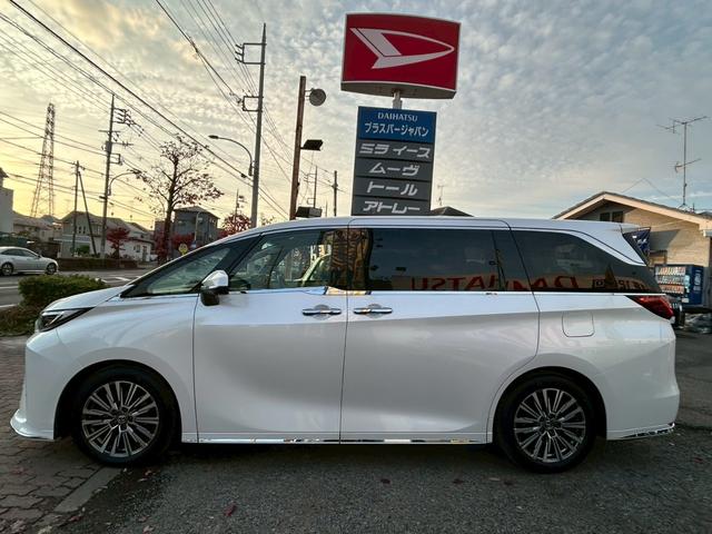 ＬＭ ＬＭ５００ｈ　バージョンＬ　１９インチ鍛造アルミホイール　左右独立ムーンルーフ　後席モニター　白革シート　後席タブレット　ユニバーサルステップ　３眼ヘッドライト　マークレビンソン　パワーバックドア　全方位カメラ　ＢＳＭ　ＨＵＤ（7枚目）