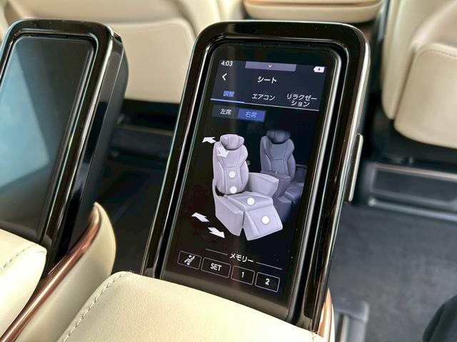 ＬＭ ＬＭ５００ｈ　バージョンＬ　１９インチ鍛造アルミホイール　左右独立ムーンルーフ　後席モニター　白革シート　後席タブレット　ユニバーサルステップ　３眼ヘッドライト　マークレビンソン　パワーバックドア　全方位カメラ　ＢＳＭ　ＨＵＤ（41枚目）