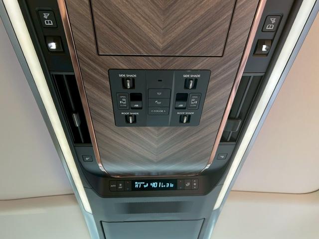 ＬＭ ＬＭ５００ｈ　バージョンＬ　１９インチ鍛造アルミホイール　左右独立ムーンルーフ　後席モニター　白革シート　後席タブレット　ユニバーサルステップ　３眼ヘッドライト　マークレビンソン　パワーバックドア　全方位カメラ　ＢＳＭ　ＨＵＤ（44枚目）