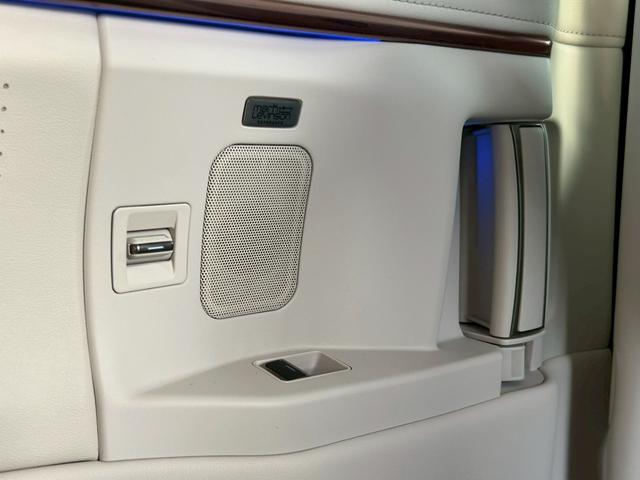 ＬＭ ＬＭ５００ｈ　バージョンＬ　１９インチ鍛造アルミホイール　左右独立ムーンルーフ　後席モニター　白革シート　後席タブレット　ユニバーサルステップ　３眼ヘッドライト　マークレビンソン　パワーバックドア　全方位カメラ　ＢＳＭ　ＨＵＤ（46枚目）