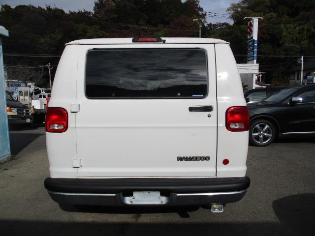 ダッジ・バン Ｂ２５０（10枚目）