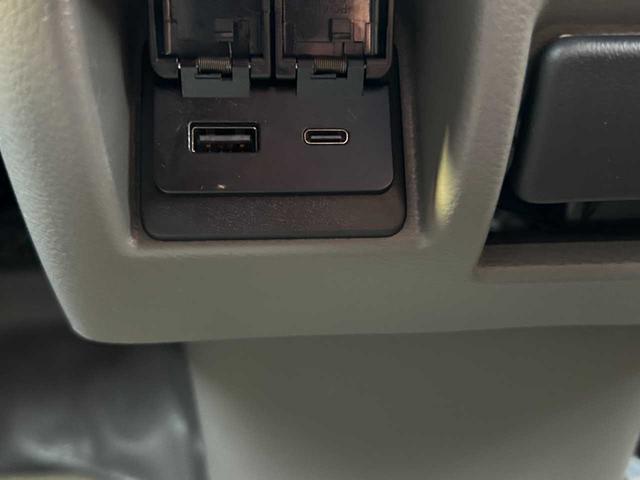 エブリイ ＰＣ　デュアルカメラブレーキサポート　車線逸脱警報　パーキングセンサー　ハイビームアシスト　誤発進抑制　純正ディスプレイオーディオ　ＡｐｐｌｅＣａｒＰｌａｙ　オートライト　禁煙車　Ｂｌｕｅｔｏｏｔｈ（35枚目）