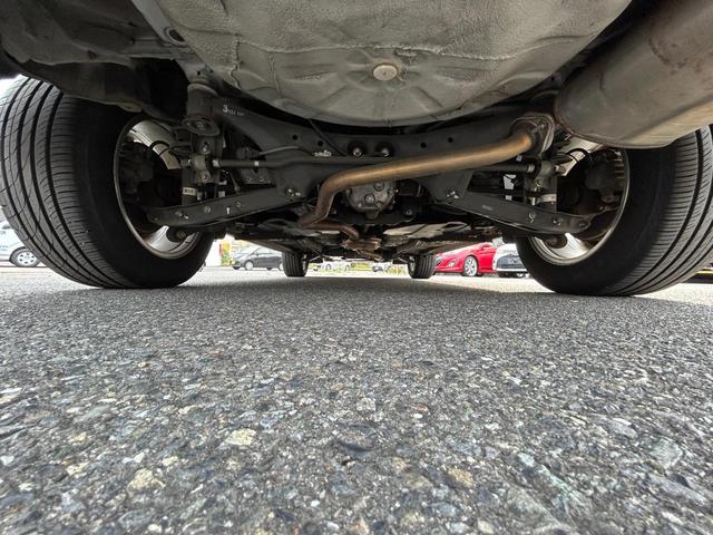 フォレスター ２．０ｉ－Ｌ　アイサイト　パワーシート　シートヒーター　ルーフレール　アイサイトｖｅｒ２　パドルシフト　フルセグＴＶ　アイドリングストップ　オートライト　Ｂｌｕｅｔｏｏｔｈ　ＥＴＣ　禁煙車（37枚目）