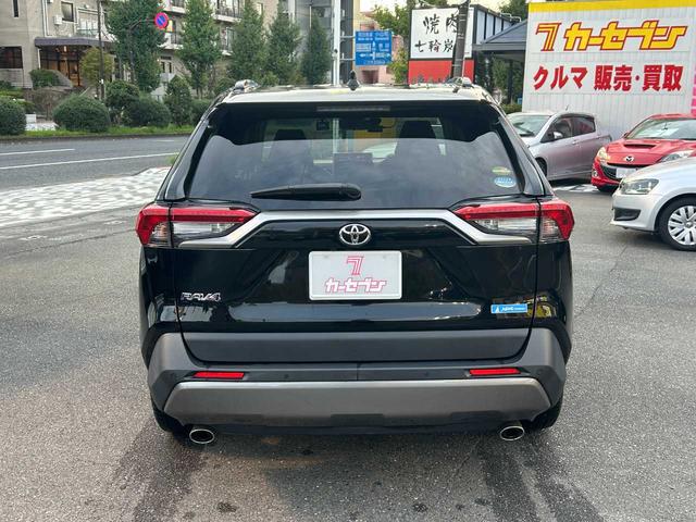 ＲＡＶ４ Ｇ　Ｚパッケージ　パノラマムーンルーフ　パノラミックビューモニター　ワンオーナー　セーフティセンス　レーダークルーズコントロール　ＢＳＭ　パワーバックドア　パワーシート　ステアリングヒーター　ＬＥＤヘッドライト（9枚目）