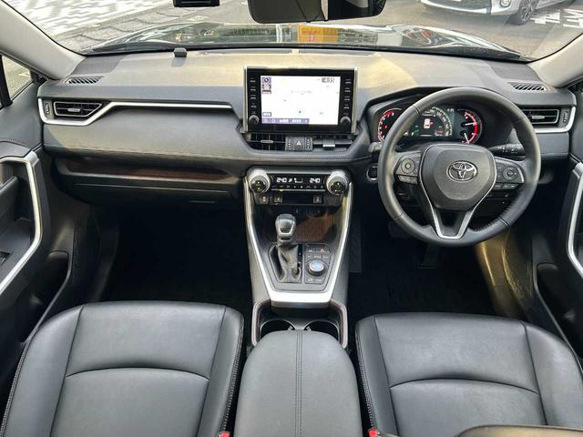 ＲＡＶ４ Ｇ　Ｚパッケージ　パノラマムーンルーフ　パノラミックビューモニター　ワンオーナー　セーフティセンス　レーダークルーズコントロール　ＢＳＭ　パワーバックドア　パワーシート　ステアリングヒーター　ＬＥＤヘッドライト（23枚目）