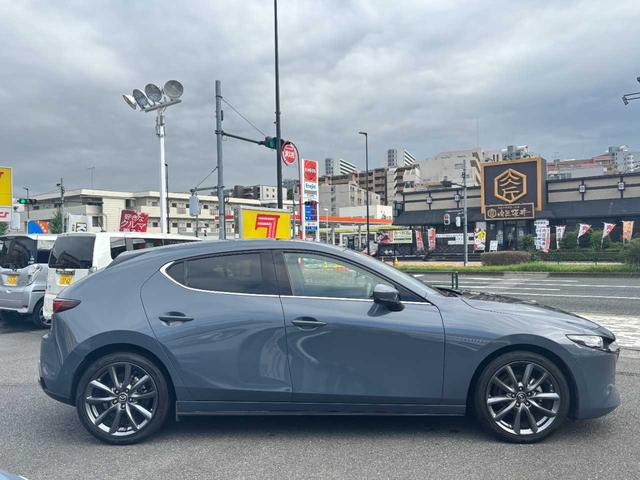 ＭＡＺＤＡ３ファストバック １５Ｓツーリング　３６０度セーフティＰＫＧ　スマートブレーキサポート　レーダークルーズコントロール　レーンキープアシスト　ＢＳＭ　パーキングセンサー　オートライト　Ｂｌｕｅｔｏｏｔｈ　ＤＶＤ（5枚目）