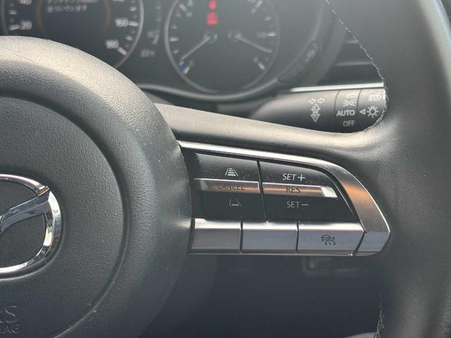 ＭＡＺＤＡ３ファストバック １５Ｓツーリング　３６０度セーフティＰＫＧ　スマートブレーキサポート　レーダークルーズコントロール　レーンキープアシスト　ＢＳＭ　パーキングセンサー　オートライト　Ｂｌｕｅｔｏｏｔｈ　ＤＶＤ（14枚目）
