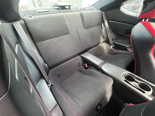 86 GT ワンオーナー 6速MT 純正SDナビ Bluetooth LEDヘッドライト フルセグ DVD再生 ETC スマートキー 横滑防止装置(16枚目)