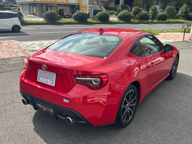 86 GT ワンオーナー 6速MT 純正SDナビ Bluetooth LEDヘッドライト フルセグ DVD再生 ETC スマートキー 横滑防止装置(21枚目)