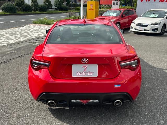 86 GT ワンオーナー 6速MT 純正SDナビ Bluetooth LEDヘッドライト フルセグ DVD再生 ETC スマートキー 横滑防止装置(24枚目)