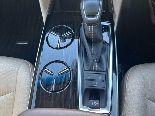 クラウンハイブリッド S セーフティPKGプラス ブラインドスポットモニター カラーヘッドアップディスプレイ パノラミックビューモニター インテリジェントパーキングアシスト2 ワンオーナー レーダークルーズコントロール 禁煙(21枚目)
