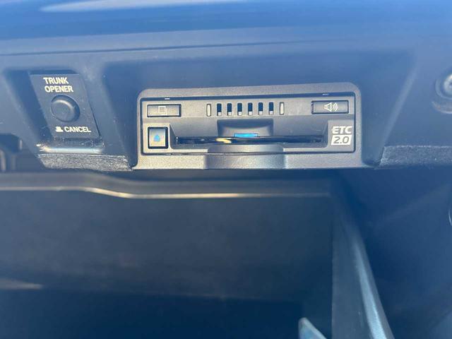 クラウンハイブリッド S セーフティPKGプラス ブラインドスポットモニター カラーヘッドアップディスプレイ パノラミックビューモニター インテリジェントパーキングアシスト2 ワンオーナー レーダークルーズコントロール 禁煙(22枚目)