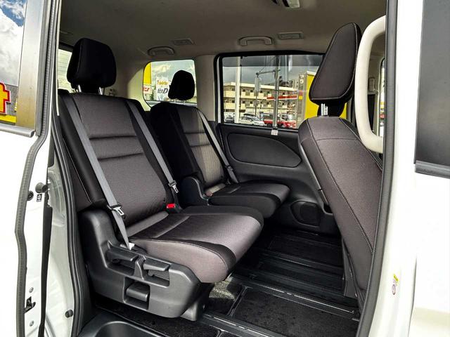 セレナ ハイウェイスターV 両側電動スライドドア アラウンドビューモニター プロパイロット クルーズコントロール レーンキープアシスト クリアランスソナー ブラインドモニター 禁煙車 オートライト Bluetooth(18枚目)