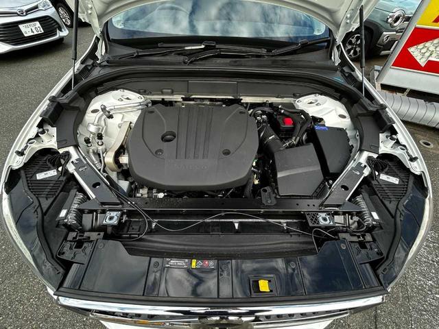 ＸＣ６０ Ｂ５　ＡＷＤ　モーメンタム　クライメートＰＫＧ（シートヒーター後部座席、ステアリングヒーター）　パワーシートプラスＰＫＧ　革シート　センターディスプレイ　パワーシート　パワーバックドア　クルコン　パキングセンサー（47枚目）