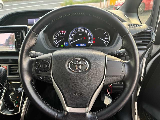 擦れなども少なく、良好な状態です。