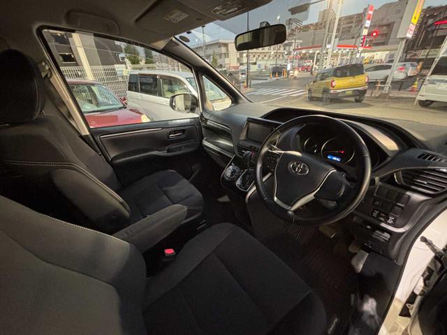 高級感と座り心地を両立した人気のシート