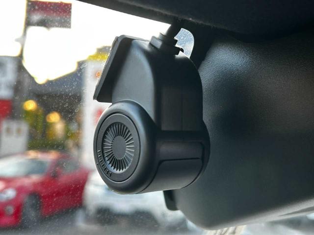 タント カスタムＸ　両側電動スライドドア　レーンキープアシスト　クリアランスソナー　衝突被害軽減ブレーキ　シートヒーター　オートライト　純正ナビ　フルセグＴＶ　ドライブレコーダー　禁煙車　Ｂｌｕｅｔｏｏｔｈ　ＥＴＣ（14枚目）