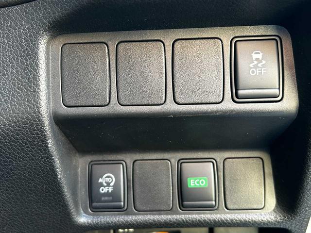 エクストレイル ２０Ｘ　エマージェンシーブレーキパッケージ　アラウンドビューモニター　インテリジェントパーキングアシスト　ルーフレール　クルーズコントロール　エマージェンシーブレーキ　フロント／バックソナー　踏み間違い防止アシスト　シートヒーター　オートライト（7枚目）